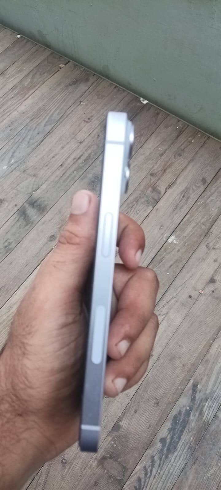 Apple iPhone 14 4