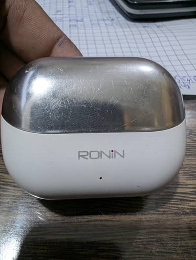 Ronin r7075