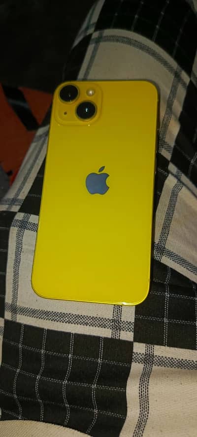 Apple iPhone 14 water pack