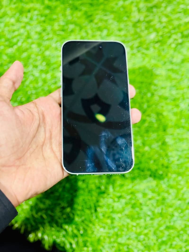 Apple iPhone 15 3