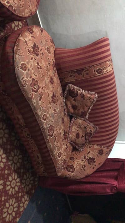 7 Seater Sofa – Good Condition