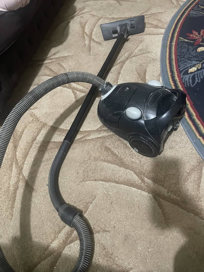 Vacuum cleaner 3