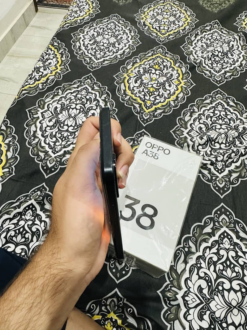 OPPO A38 3