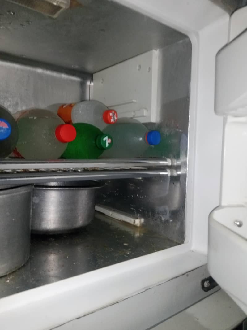 Dawlance fridge big size 1