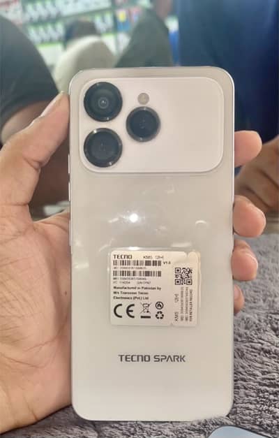 Tecno spark 40