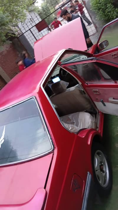 Nissan Sunny 1986 AC bilkul ok tair 80 / back cm body ok