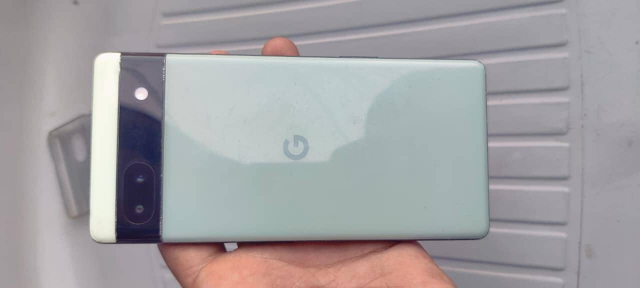 Google Pixel 6a 1