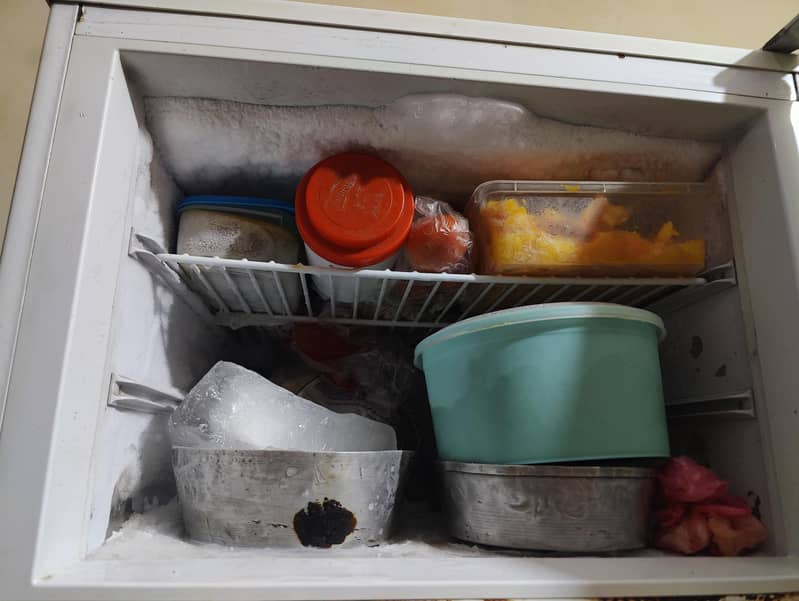 refrigerator 0