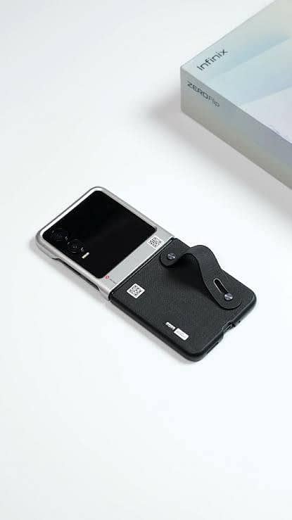 Infinix Zero Flip 1