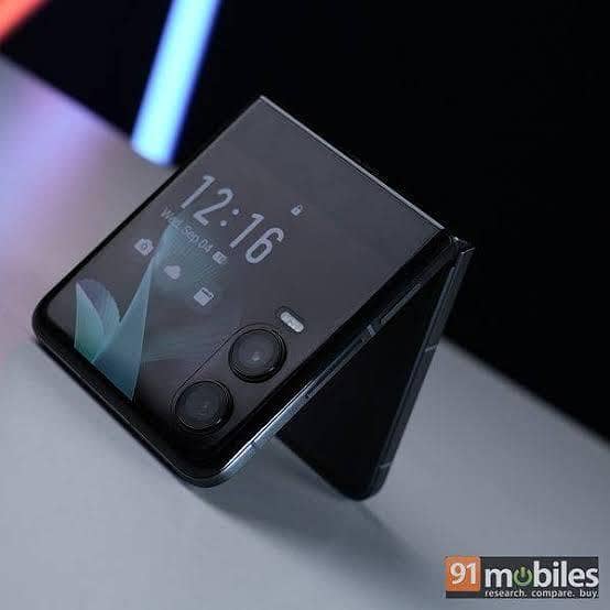 Infinix Zero Flip 2