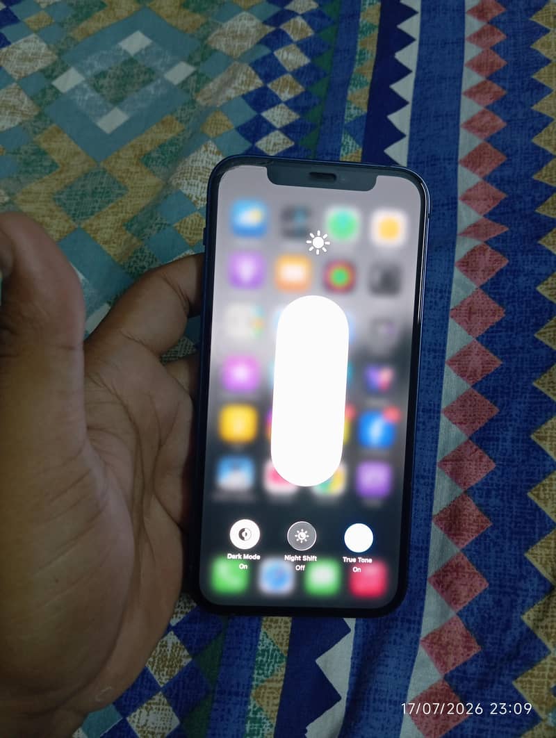 Apple iPhone 12 6