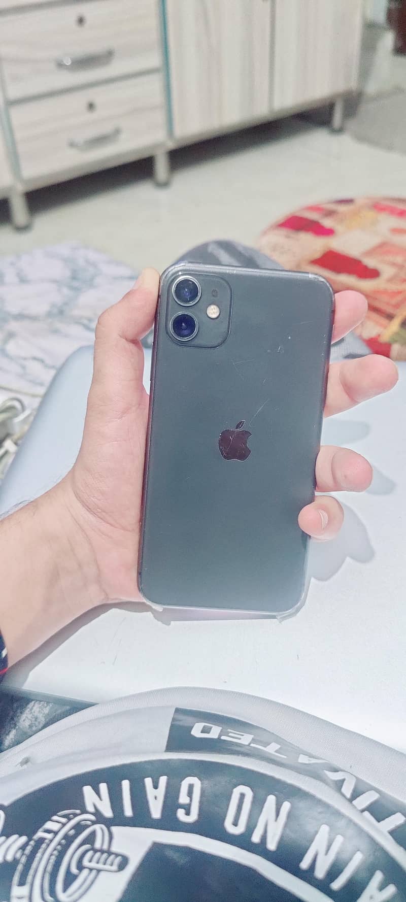 Apple iPhone 11 0
