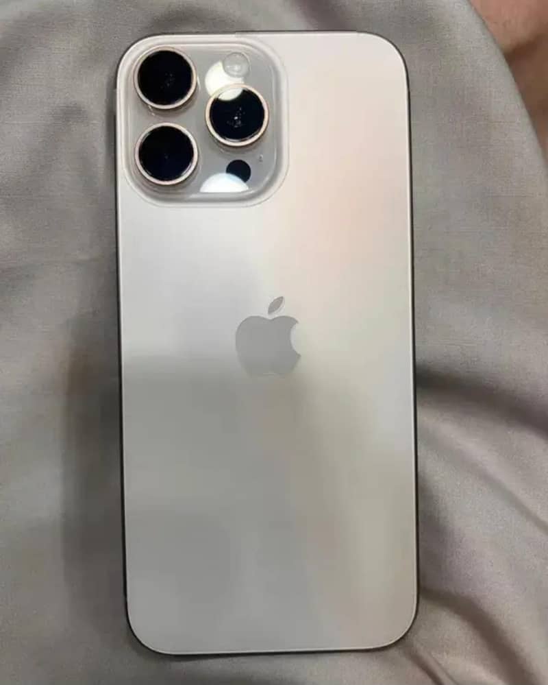 Apple iPhone 16 Pro Max 0