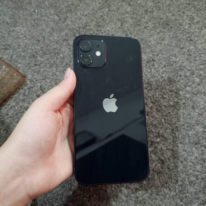 Apple iPhone 12 5