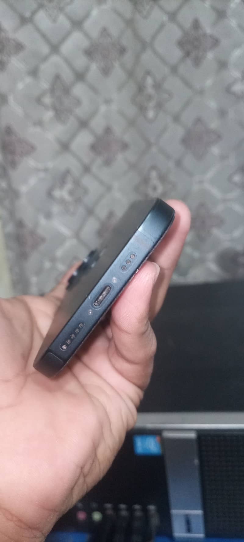 Apple iPhone 14 4