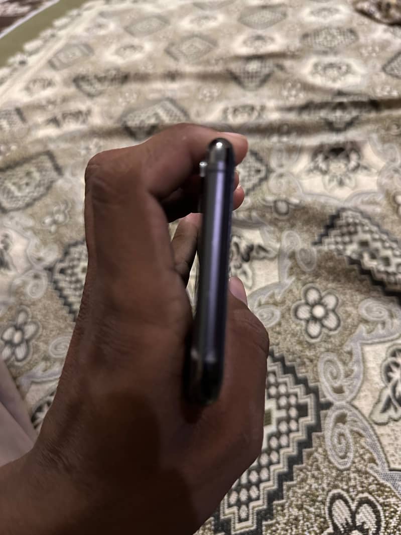 iPhone xs max 3