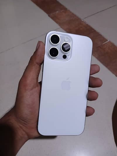 Apple iPhone 16 Pro Max