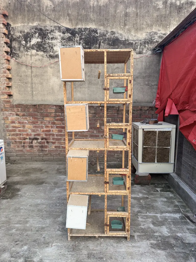 One season used spot welded cages are up for sale 9/10 condition — photo 9