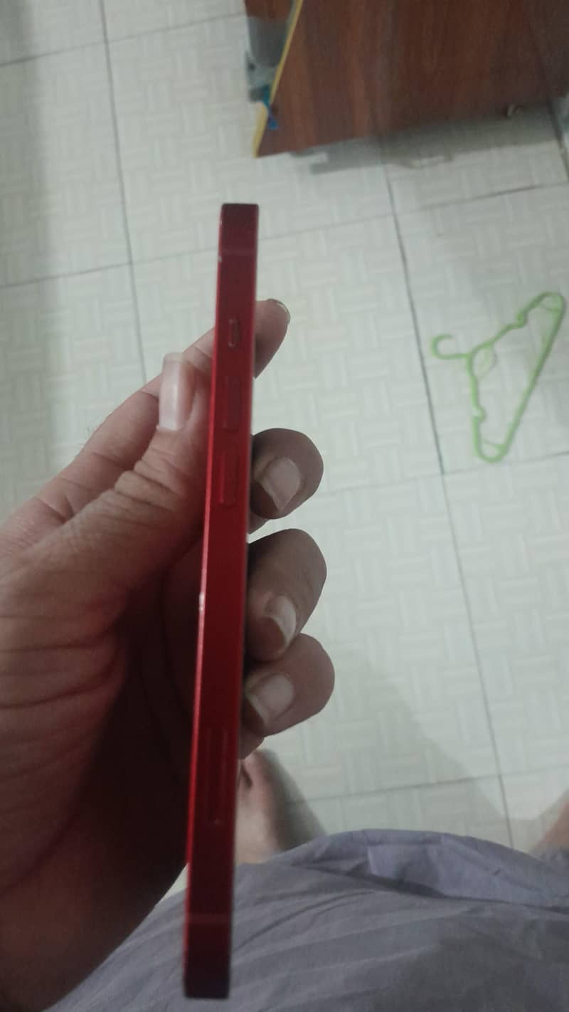 Apple iPhone 13 1