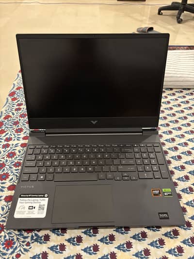 HP VICTUS 15 RTX 4050