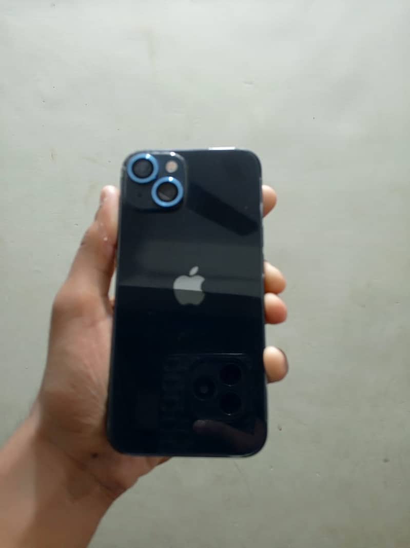 Apple iPhone 13 2