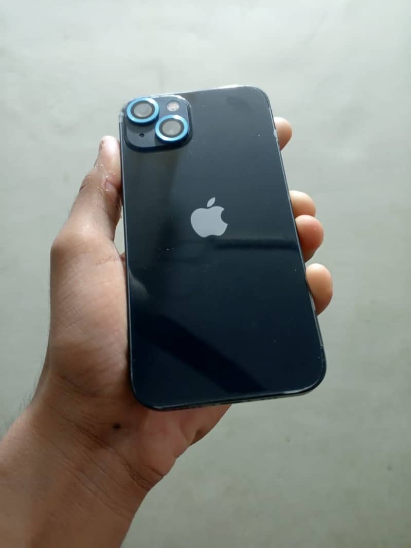 Apple iPhone 13 8