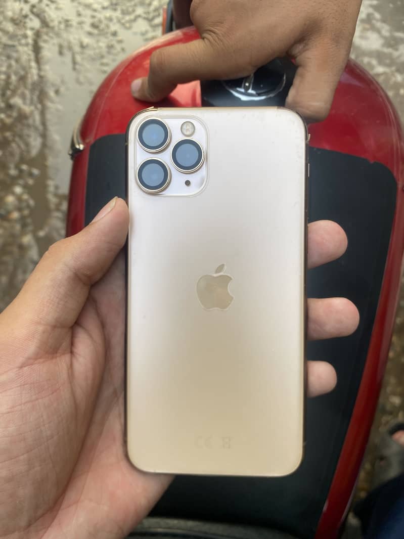 Apple iPhone 11 Pro 1