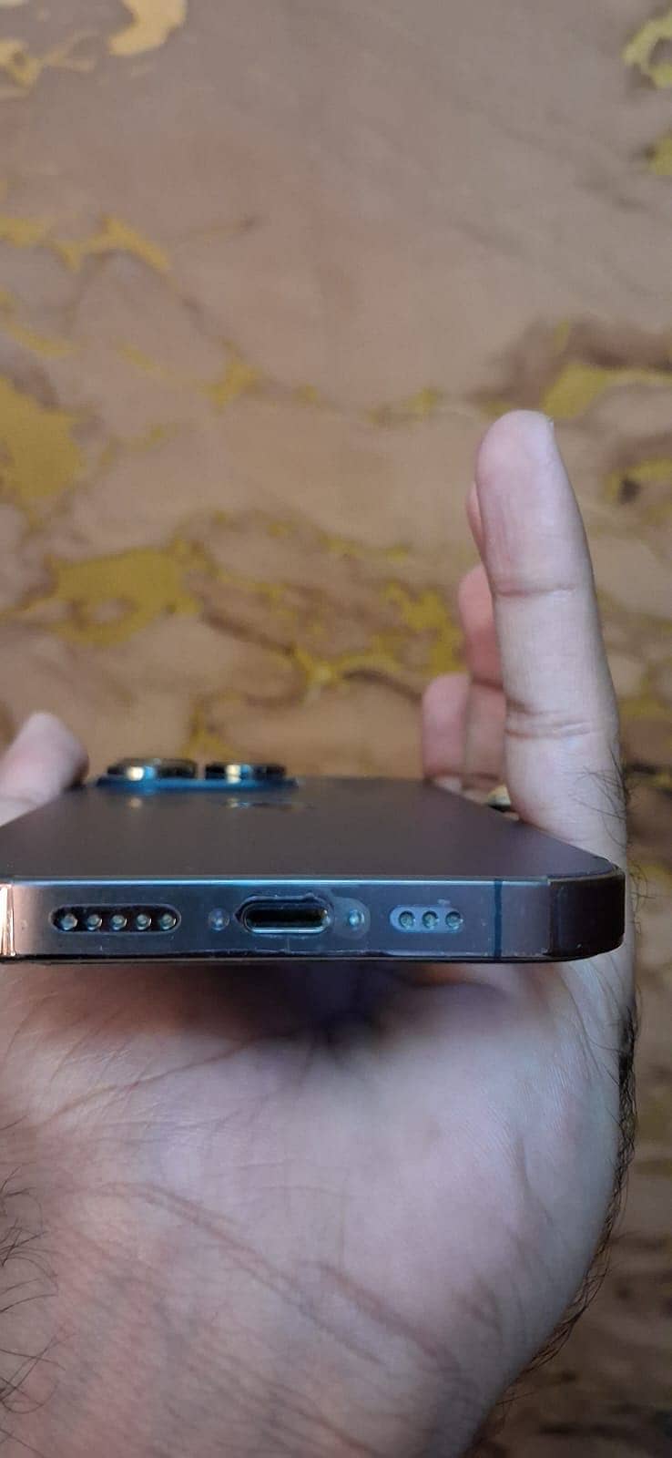 Apple iPhone 14 Pro 1