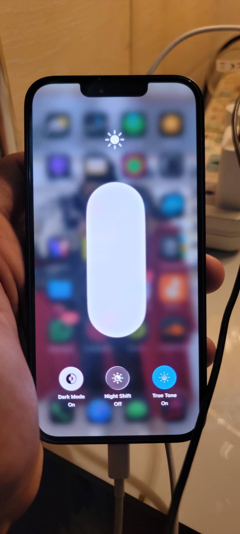 Apple iPhone 13 8