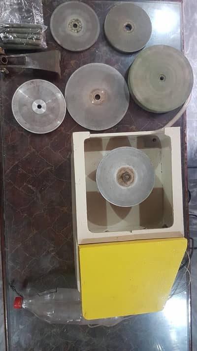 Gemstones cutter and polisher