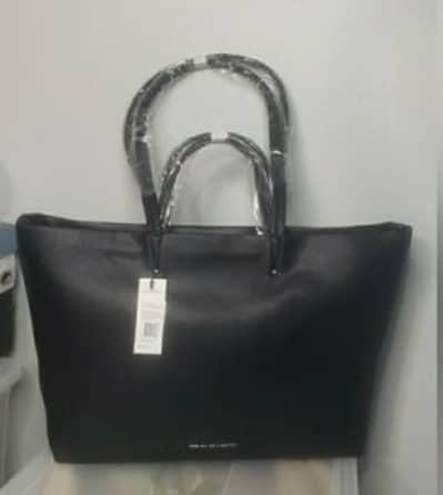 grab the stunning bag