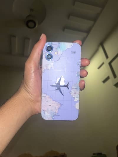 Apple iPhone 12