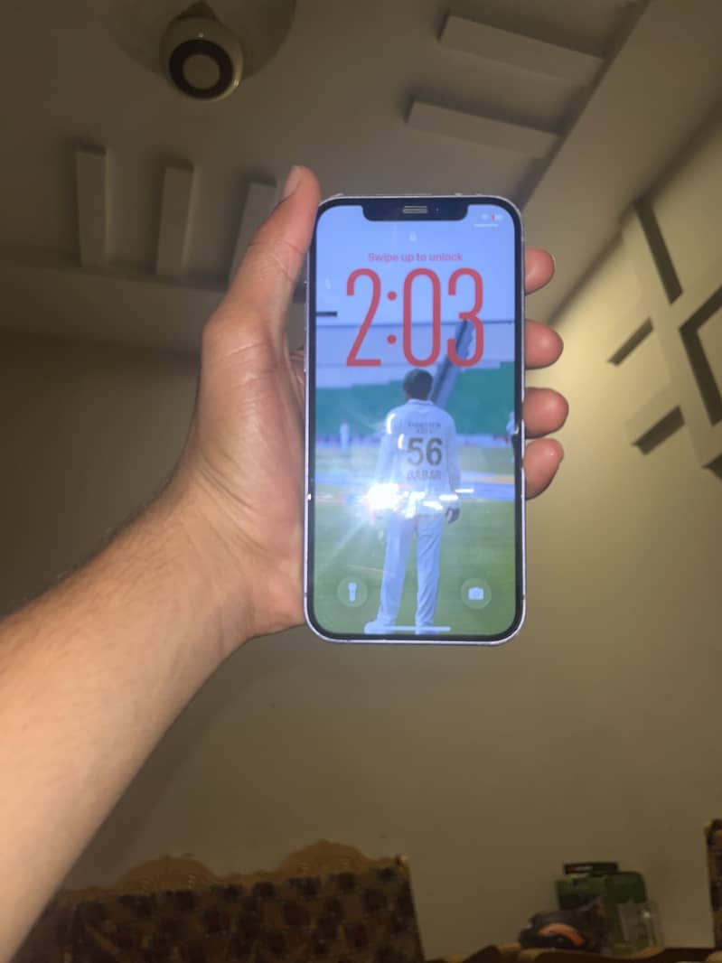Apple iPhone 12 1