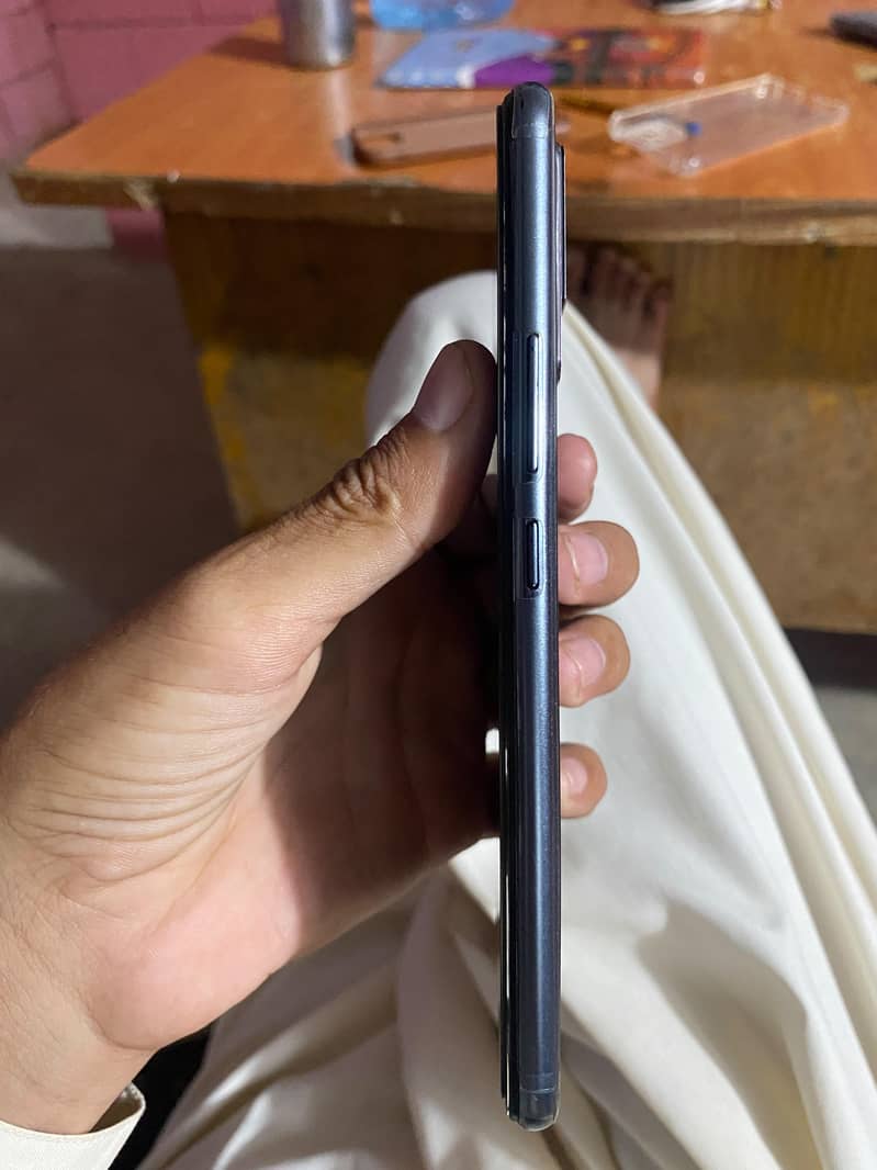 Vivo V21e 1