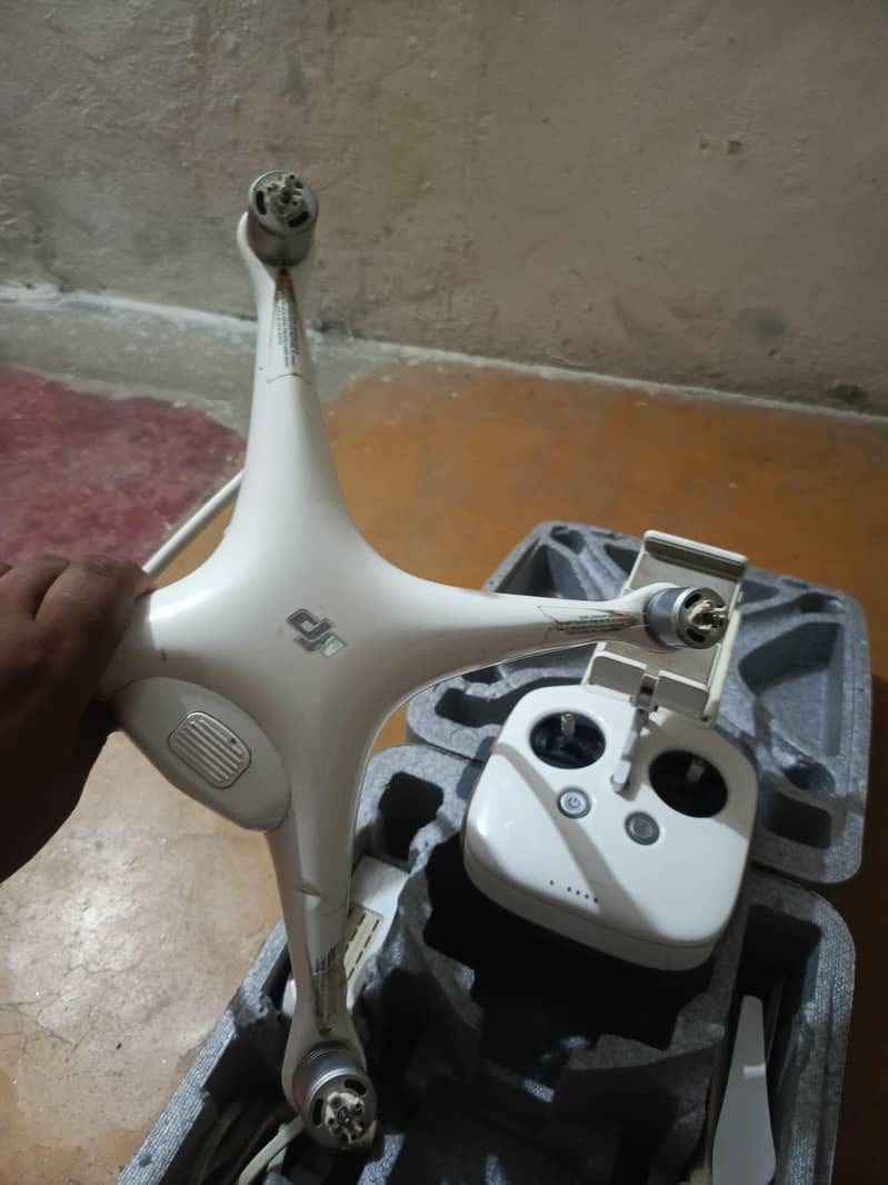 phantom 4 pro 0