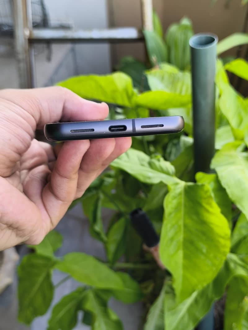 Google Pixel 8 2