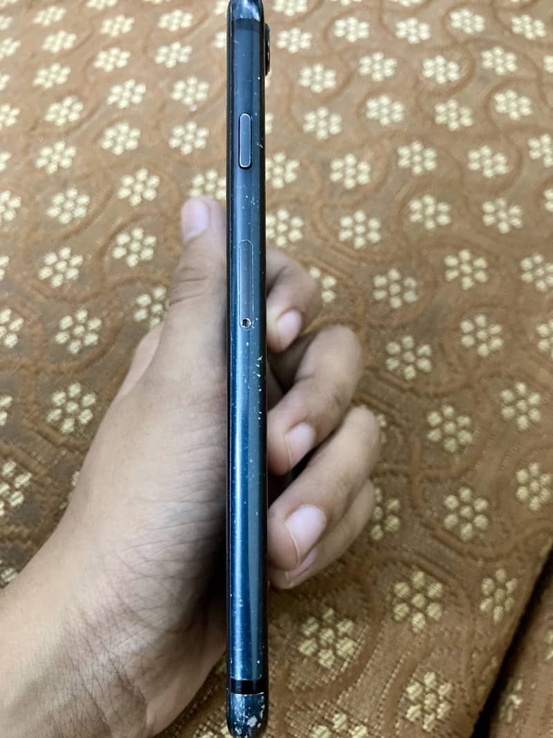 Apple iPhone 7 1