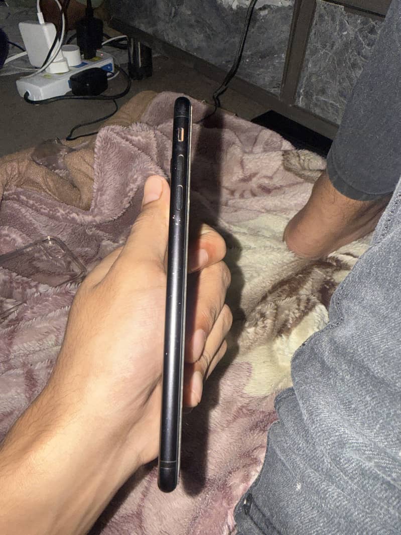 Apple iPhone 7 Plus 5