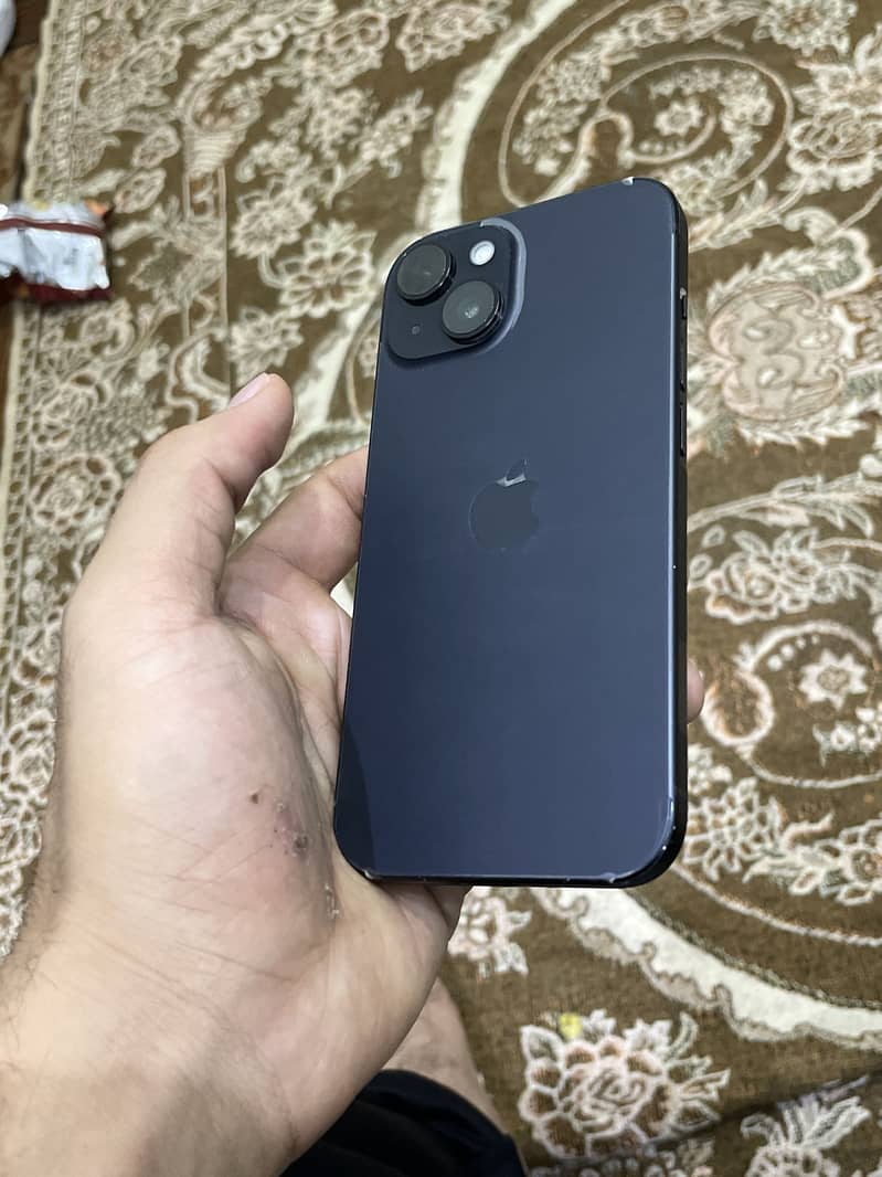 Apple iPhone 15 3