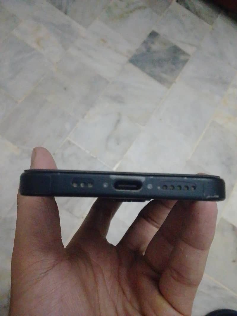 Apple iPhone 15 2