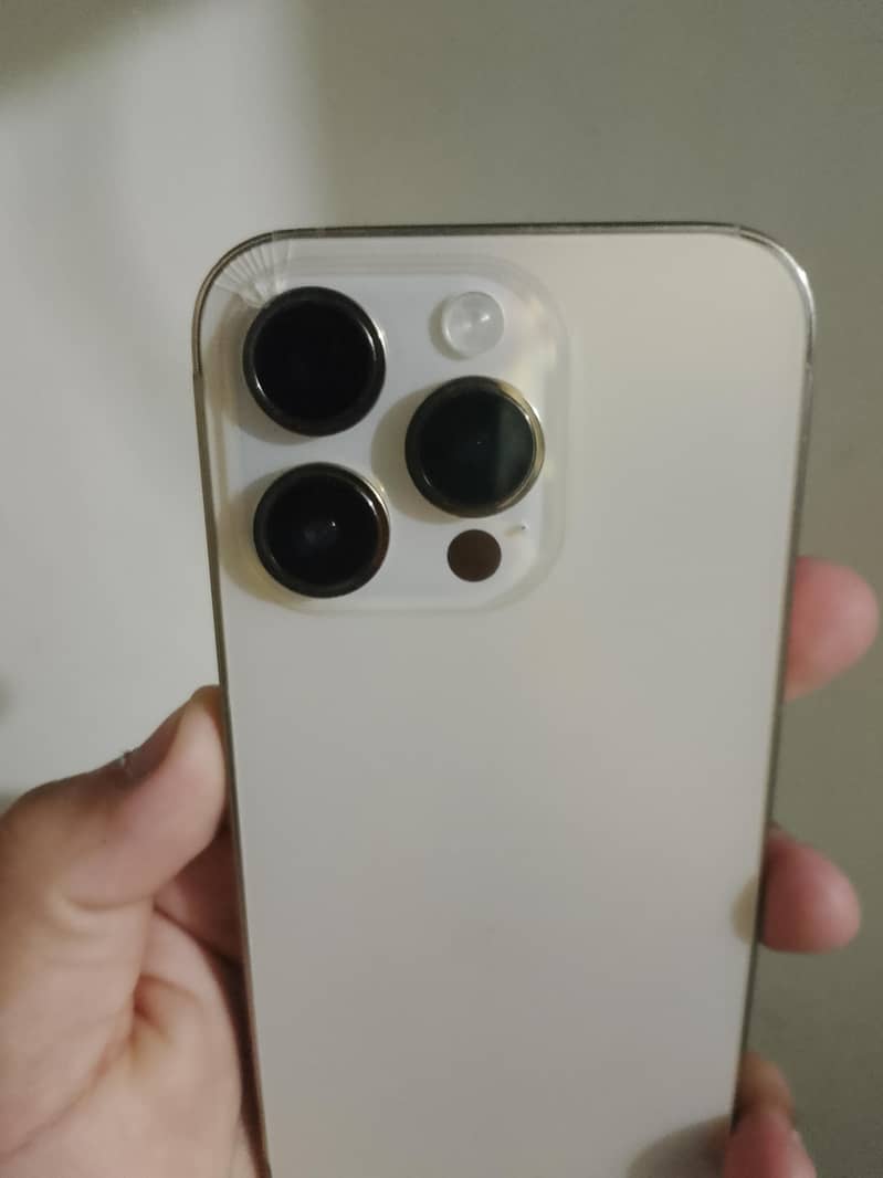 Apple iPhone 14 Pro 2