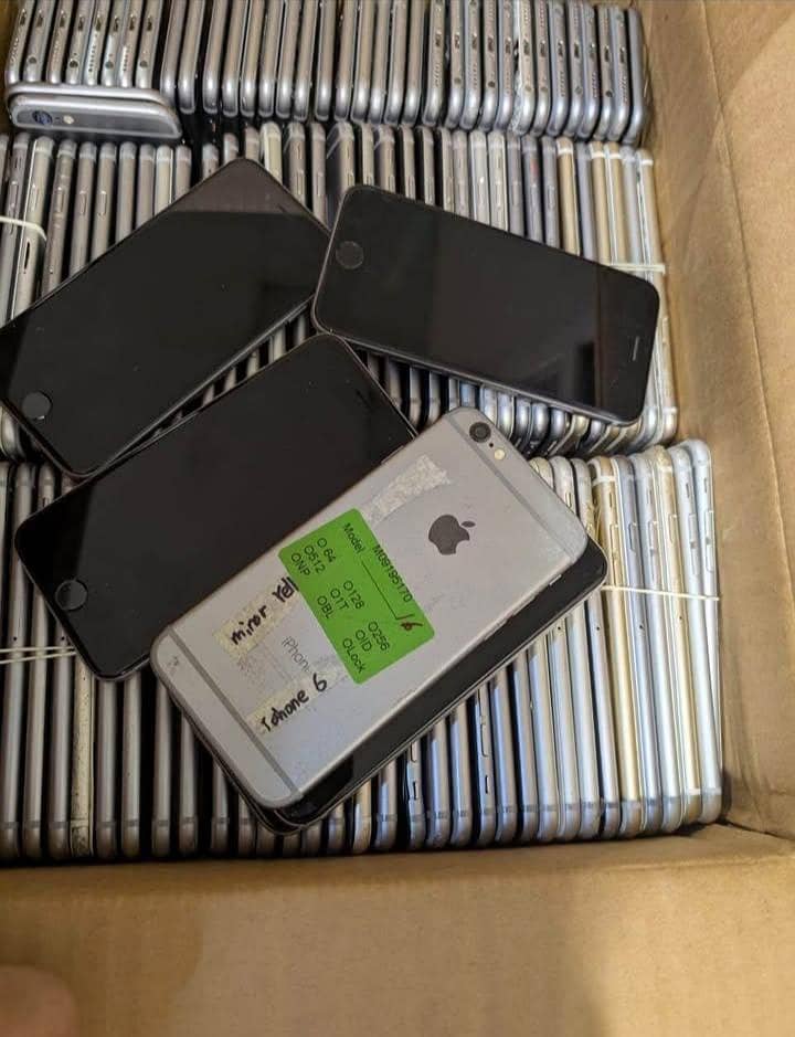 Apple iPhone box 12