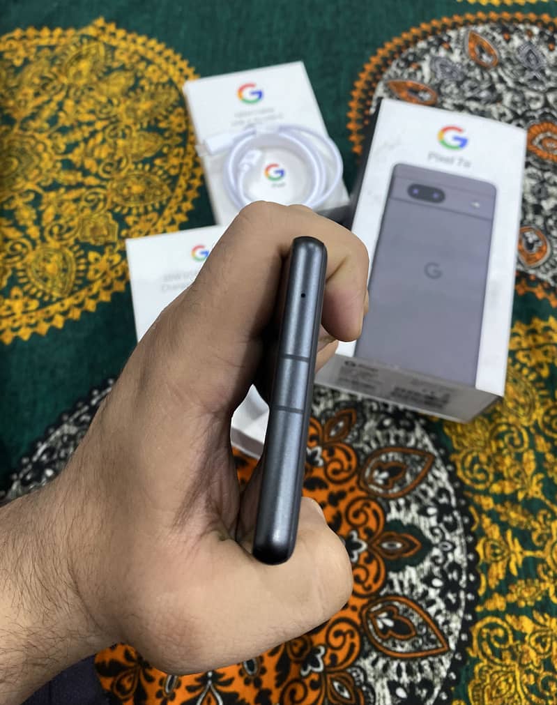 Pixel 7a 8/128 officially pta 5