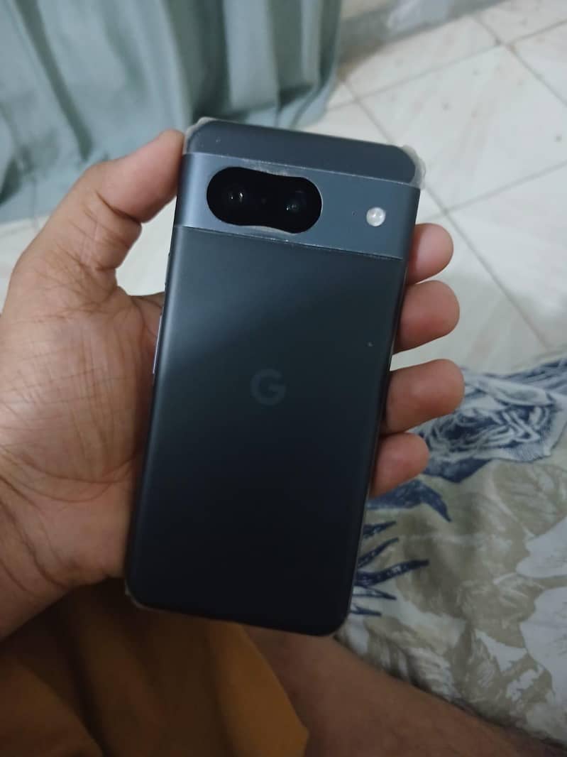 Google Pixel 8 3