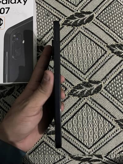 Samsung Mobile A07 4/128 with box