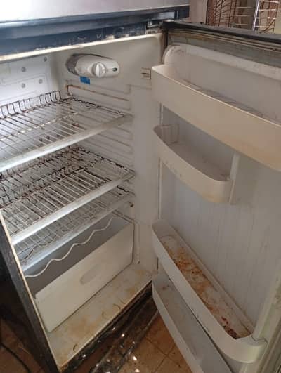 Orient fridge 100% working
