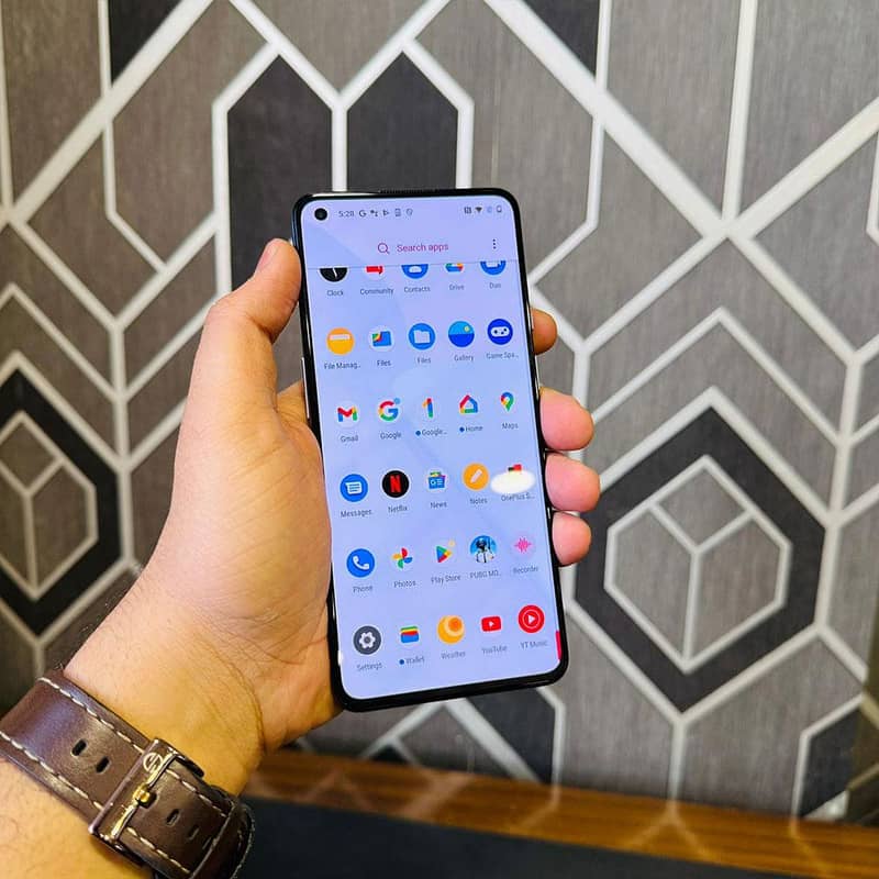 OnePlus 9 5G pro 4