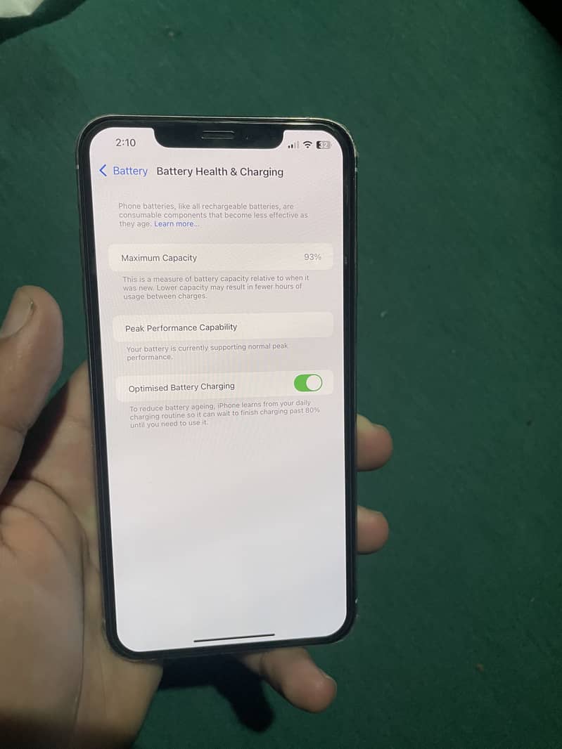 Apple iPhone XS Max 1