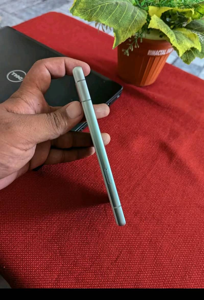 Google Pixel 7a 2