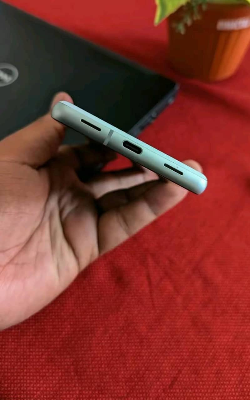 Google Pixel 7a 4